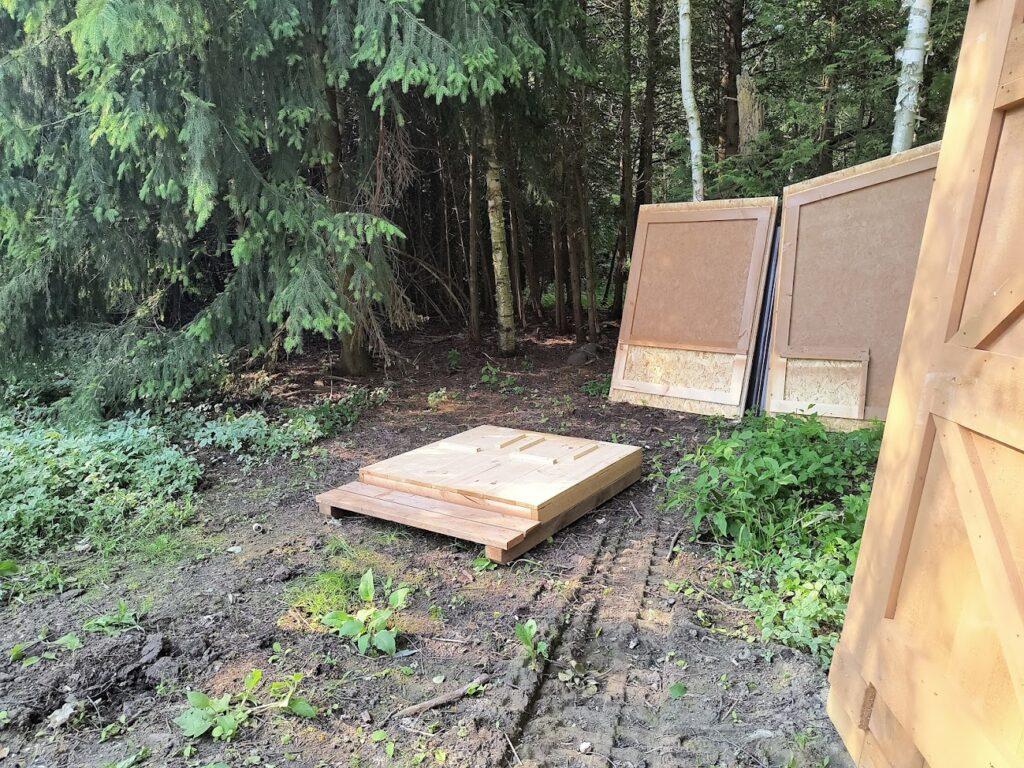 Step 1 — Floor Platform & Panels Unloaded